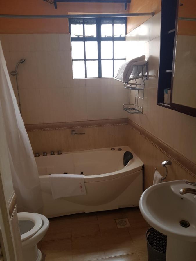 Natural Oak Apartments Nairobi Eksteriør bilde